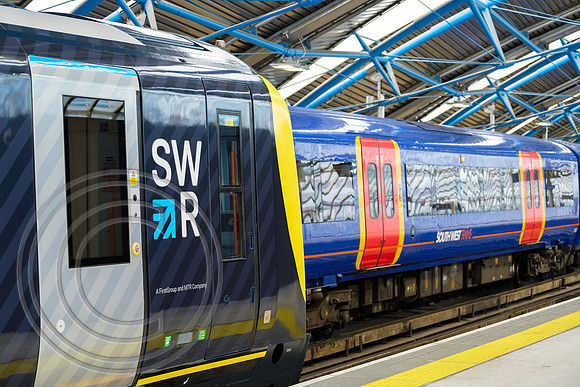 444040 3Z00 London Waterloo 04092017 - DSCF9958