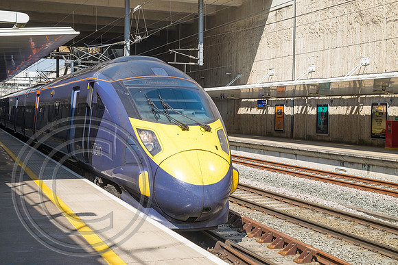 395016 1J24 Stratford International 23072016
