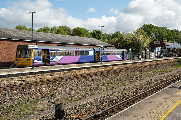 142038 2J94 Stalybridge 04052019 - DSCF2619