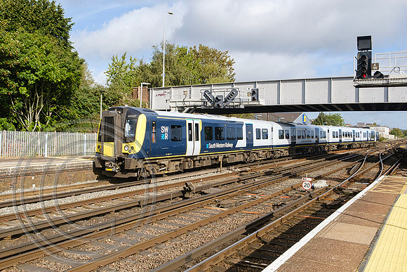 450107 2B32 Eastleigh 25092023 - DSCF1533