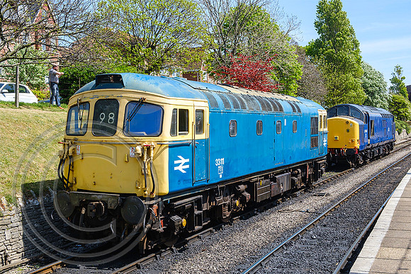 33111 + 37067 Swanage 06052022 - DSCF8541