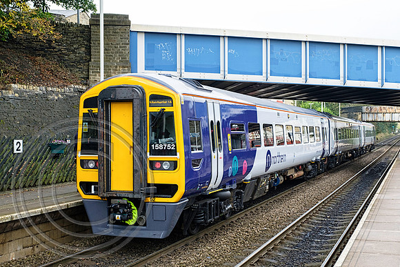 158752 2U26 Brighouse 26102016