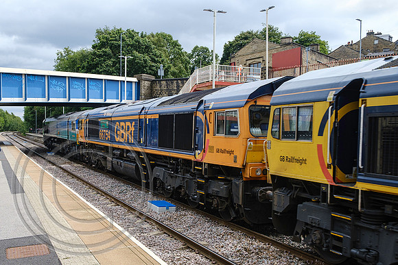 66745+66754+66711 0M71 Brighouse 15072022 - DSCF9218