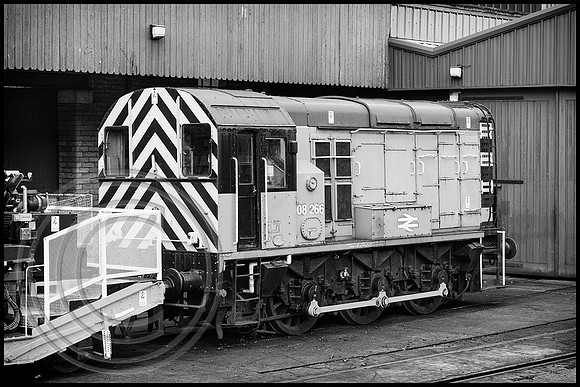 08266 Haworth Shed 26122025 B&W Sfx - DSCF1572