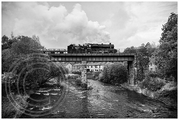 13268 Brooksbottom Viaduct 27102025 B&W Sfx - DSCF4255