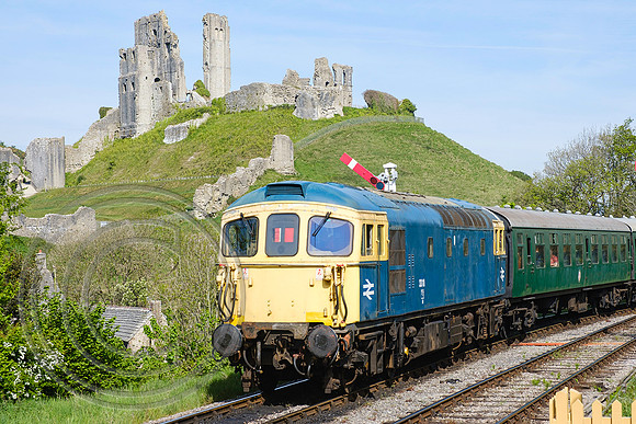33111 1R02 Corfe Castle 06052022 - DSCF8477