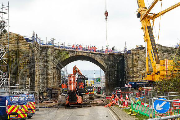 TRU Bridge Removal Huddersfield 31032024 - DSCF8658