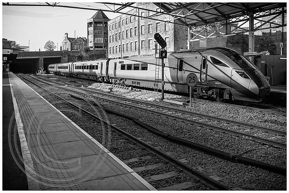 802210 9E09 Huddersfield 29092025 B&W Sfx - DSCF1231