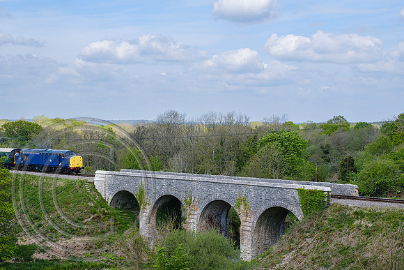 37067 2N13 Corfe Viaduct 05052022 - DSCF4219
