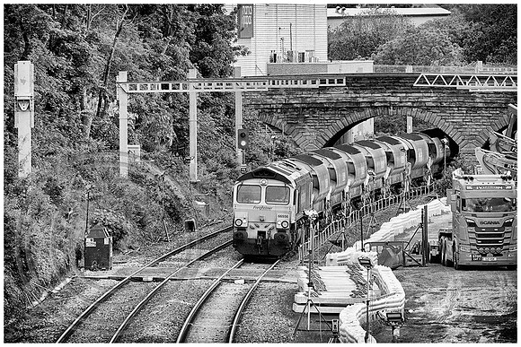 66556 6Z53 Bradley Junction 18052026 B&W Sfx - DSCF2297