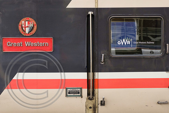 5604 - 43185 Great Western nameplate Paddington 16022017