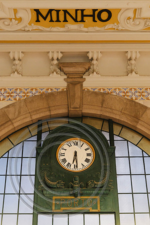 Clock Sãu Bentos Railway Station Porto 09092026 - DSCF3307