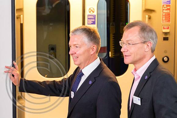 Mike Brown + Howard Smith London LIverpool Street 22062017 - DSCF8426