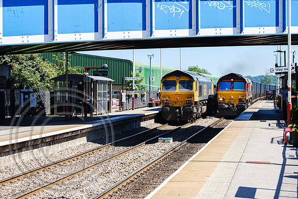 66701 6E50 + 66013 6M16 Brighouse 02062023 - DSCF1022
