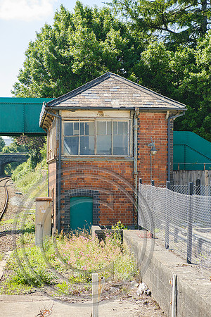 Disused signal box St Austell 13072021 - DSCF7375