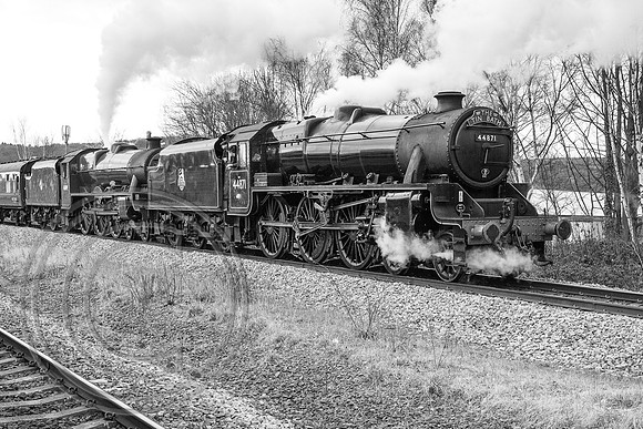 44871 1Z46 Mirfield 14022016 B&W