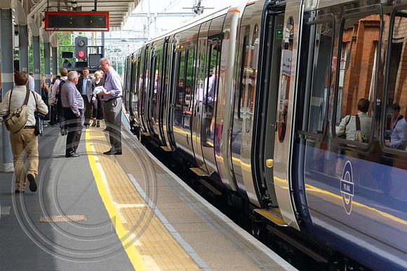 Passengers Shenfield 22062017 - DSCF8459