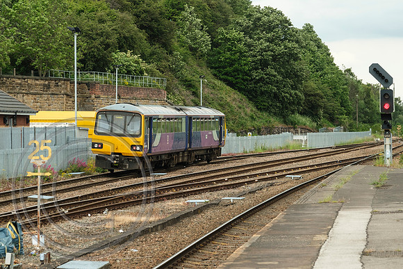 144002 2L10 Wakefield Kirkgate 02062019 - DSCF3186