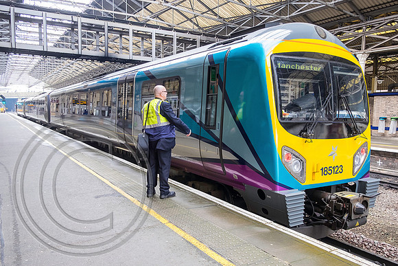 185123 1K07 Huddersfield 04042016