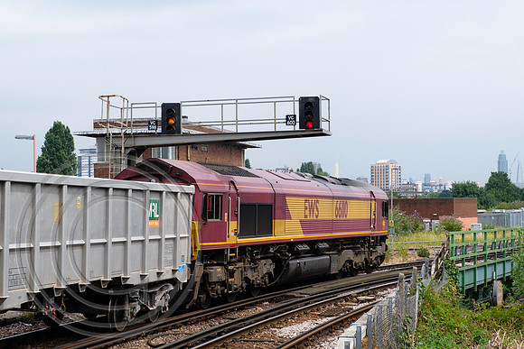 66110 7V50 Clapham Jn 27062017 - DSCF8599