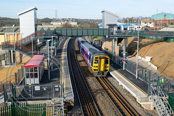 158859 2E01 Low Moor 03042017 - DSCF6931