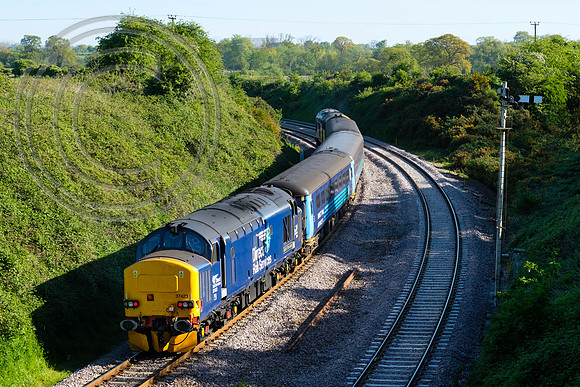 37423 2J67 Reedham 05052017 - DSCF7549