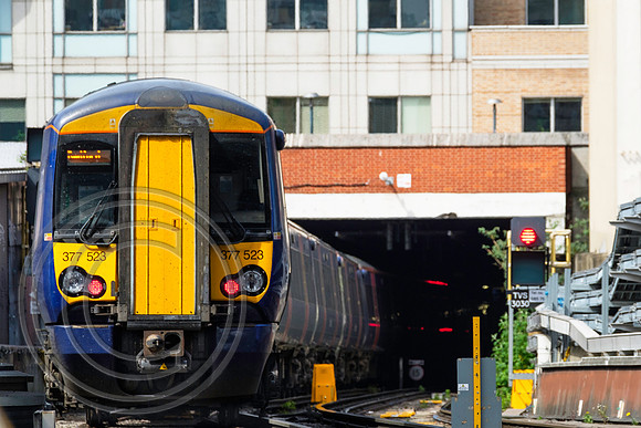 377523 1W36 London Blackfriars 22052017 - DSCF7968