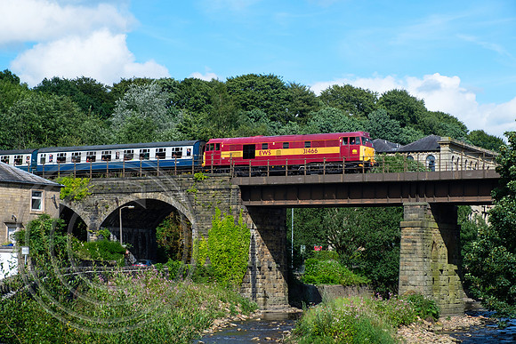 31466 1J68 Brooksbottom Viaduct 08072017 - DSCF9024