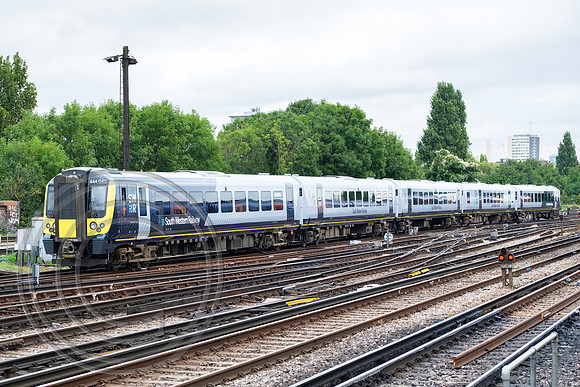 444040 3Z01 Clapham Junction 04092017 - DSCF9988