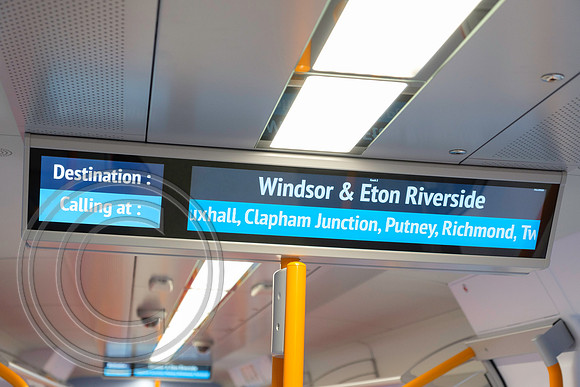 707004 passenger information display London Waterloo 05092017 - DSCF0019