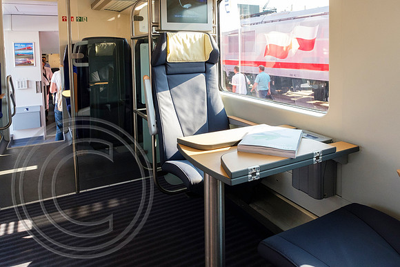 DB Regio interior 1st class InnoTrans 19092018 - DSCF6409