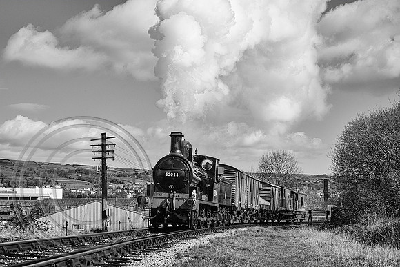 52044 Keighley Bank 27032023 B&W Sfx - DSCF6180