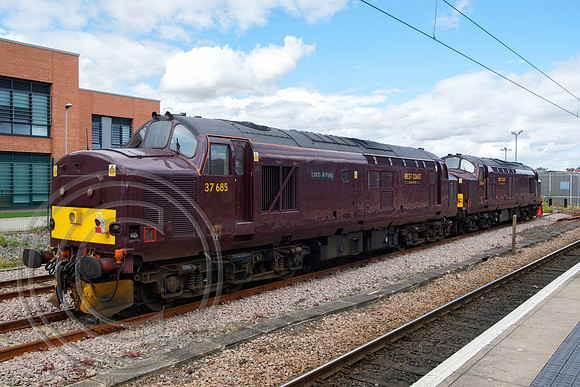 37685 + 37669 York 03082017 - DSCF9590