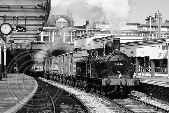 52044 Keighley 27032023 B&W Sfx - DSCF6132