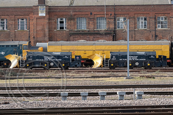 ADB965577+ADB966099 Doncaster West Yard 12022019 - DSCF1201