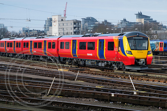 5624 707004 Stabled Clapham Yard 17022017