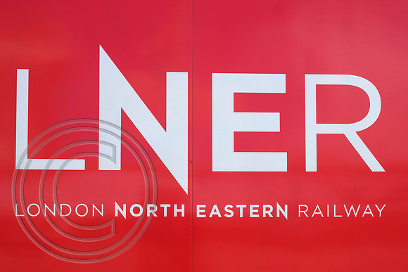 LNER branding on 91118 Doncaster 31072018 - DSCF5493