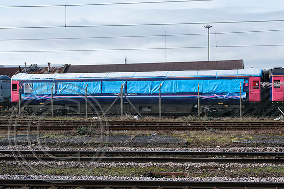 HST Mark 3 trailer coach 42073 Wabtec Doncaster 12022019 - DSCF1190