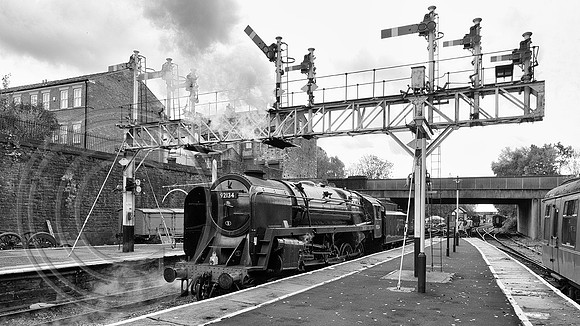 92134 Bury Bolton Street 22102024 B&W Sfx - DSCF1711