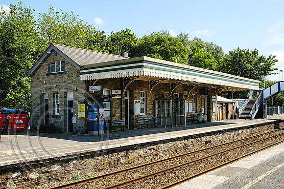 Station building Par 13072021 - DSCF7359