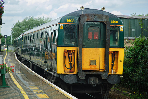 1498 Lymington Town 06082006 - DSC0006