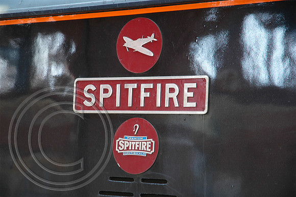 73107 Spitfire nameplate Bournemouth 28052005 - DSC0015