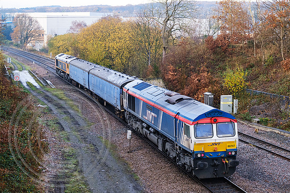 66747 + 66723 5Z11 Colne Bridge 23112020 - DSCF0306