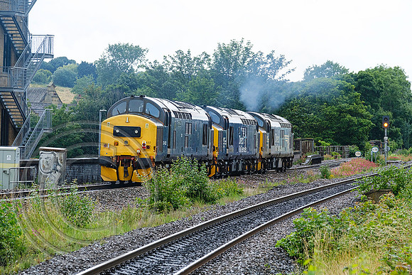 37716+37423+37422 0Z38 Mirfield 06072021 - DSCF1137