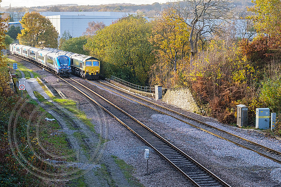 68021+TP13 1F66 passing 66518 6Z91 Colne Bridge 12112020 - DSCF0214