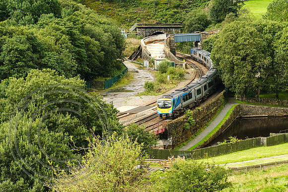 Class 185 with 1P69 exit Standedge Tunnel Marsden 26082020 - DSCF8060