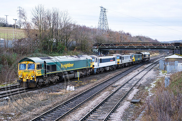 66610+90012+90048+90016+66620 0E90 Thornhill LNW Jct 04012021 - DSCF0764