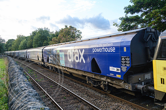 IIA-D Biomass wagons 6E17 Brighouse 24092022 - DSCF9863