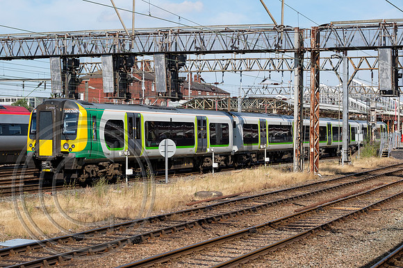 350260 1L72 Crewe 27072018 - DSCF5388
