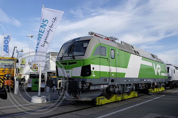 3305 Siemens Vectron InnoTrans 19092016 DSF3822